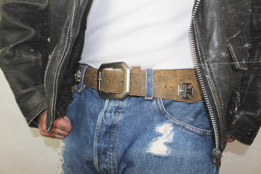 iron cross & skull leather belt | handmade | vintage look