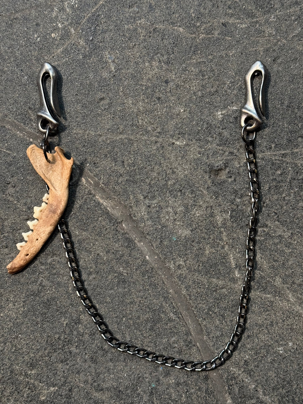 handmade fox jaw wallet chain | fuchs gebiss hosenkette