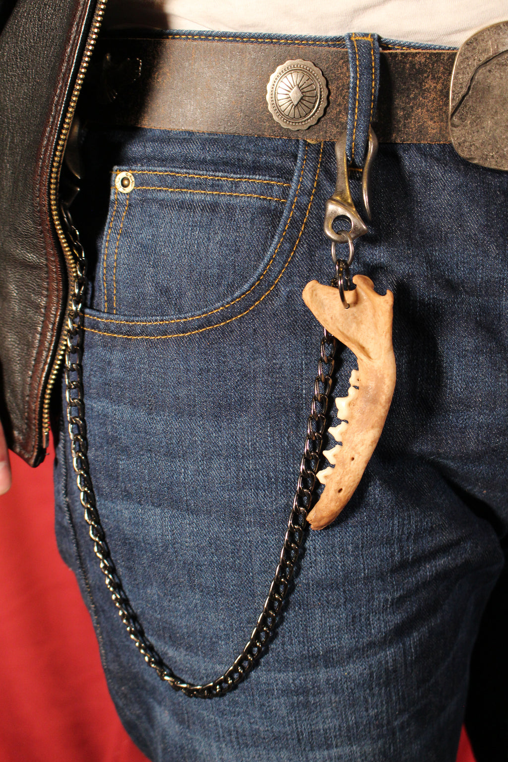 handmade fox jaw wallet chain | fuchs gebiss hosenkette