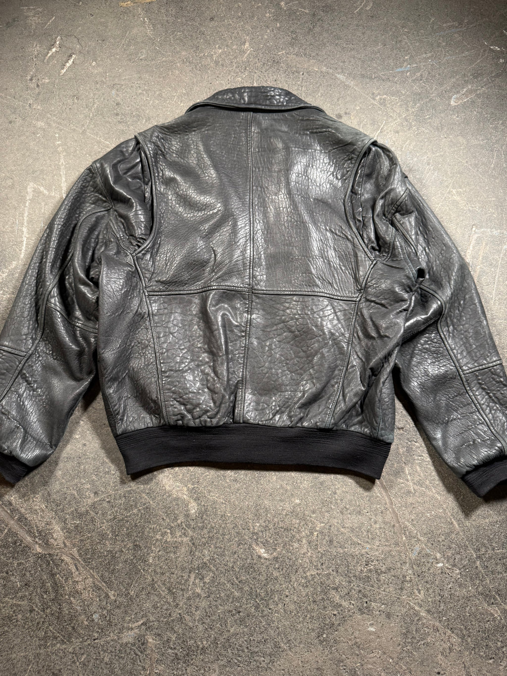 Veste en cuir vintage | Veste en cuir vintage aviateur | aspect usé | coupe courte | années 80/90 | L