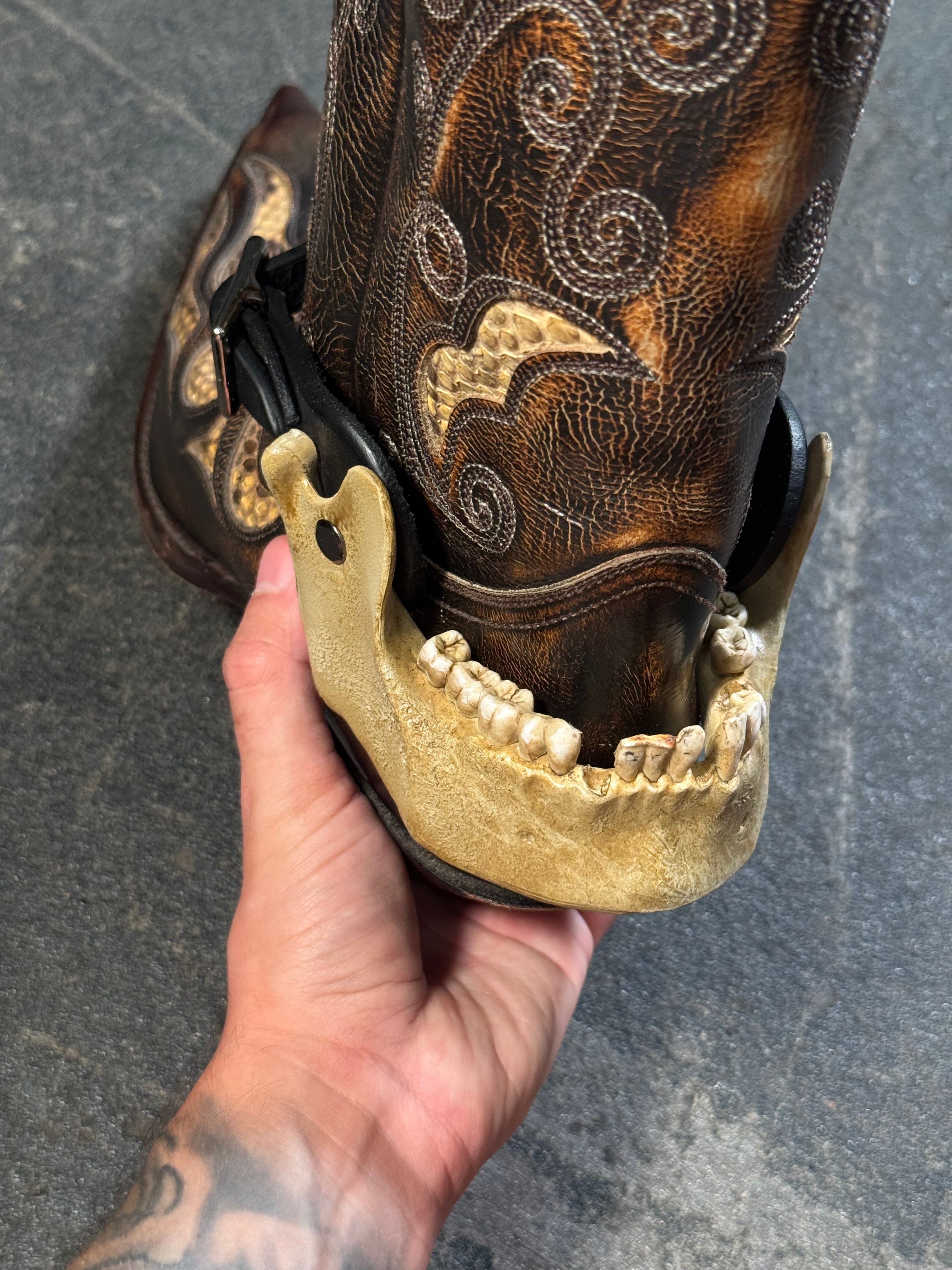 handmade human skull jaw bone spurs