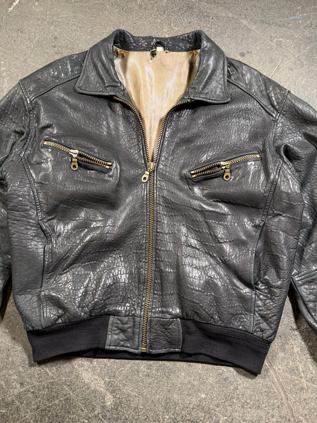 Veste en cuir vintage | Veste en cuir vintage aviateur | aspect usé | coupe courte | années 80/90 | L