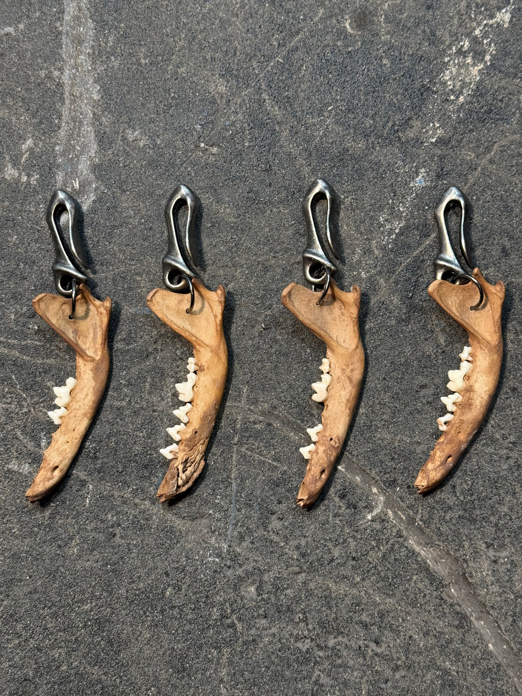 handmade fox jaw pendant | fuchs gebiss anhänger