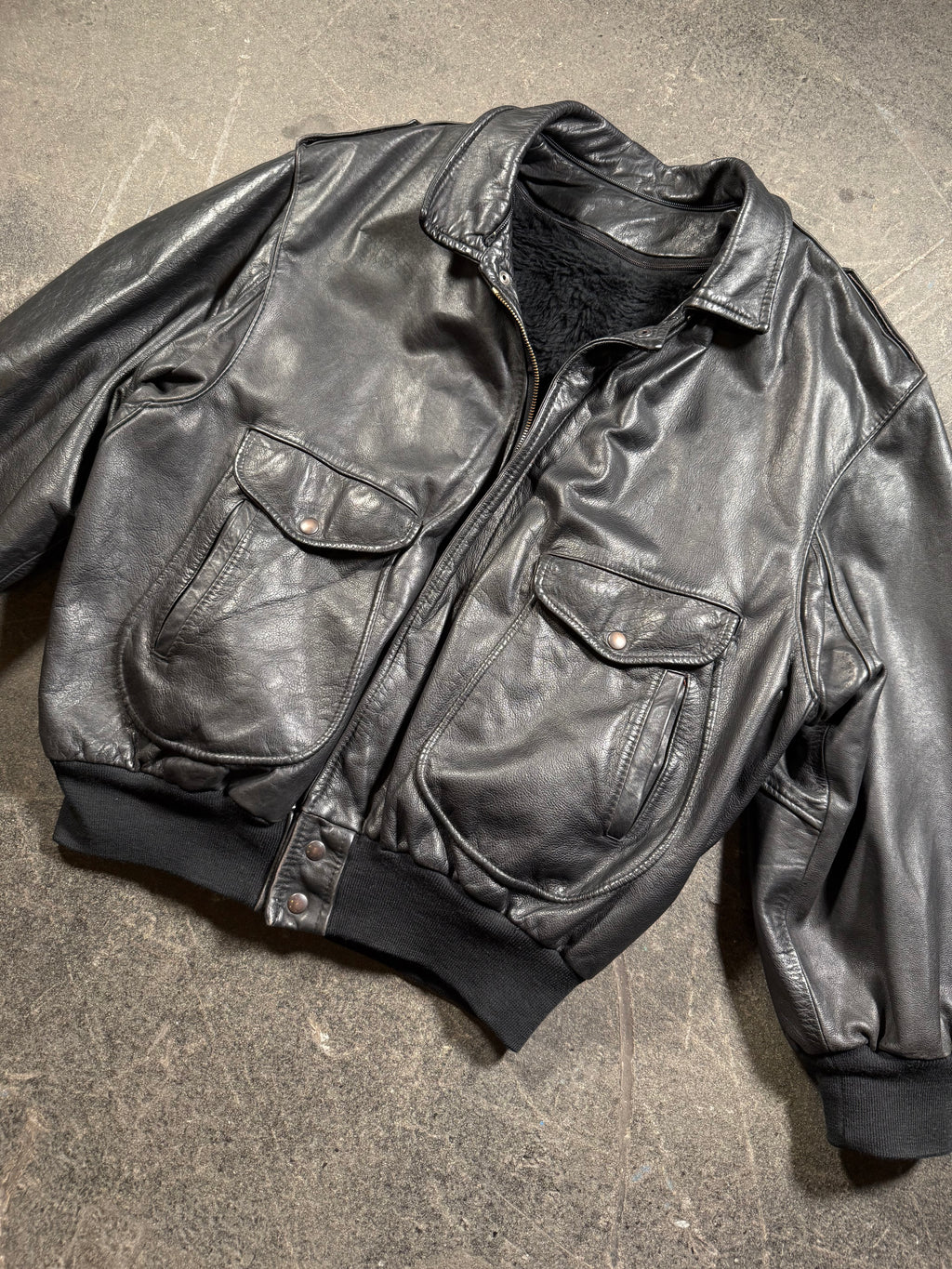 Vintage Piloten Lederjacke | Vintage Leather Jacket Aviator | used look | cropped fit | 80's / 90's | L