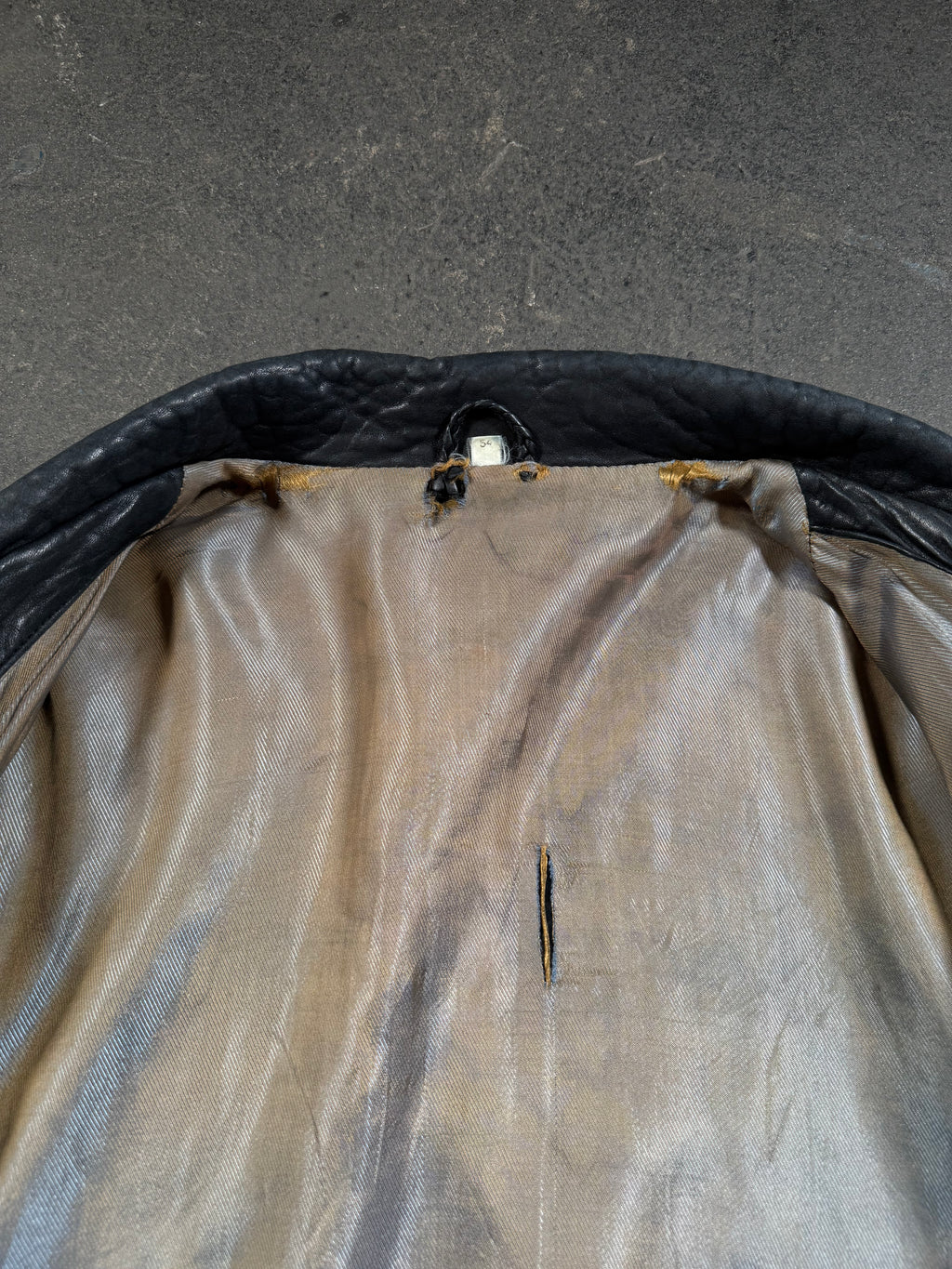 Veste en cuir vintage | Veste en cuir vintage aviateur | aspect usé | coupe courte | années 80/90 | L