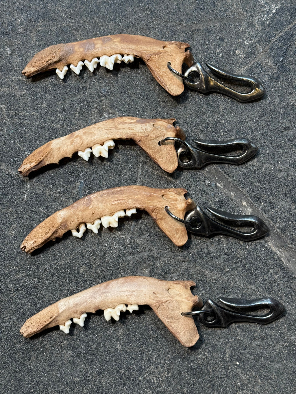 handmade fox jaw pendant | fuchs gebiss anhänger