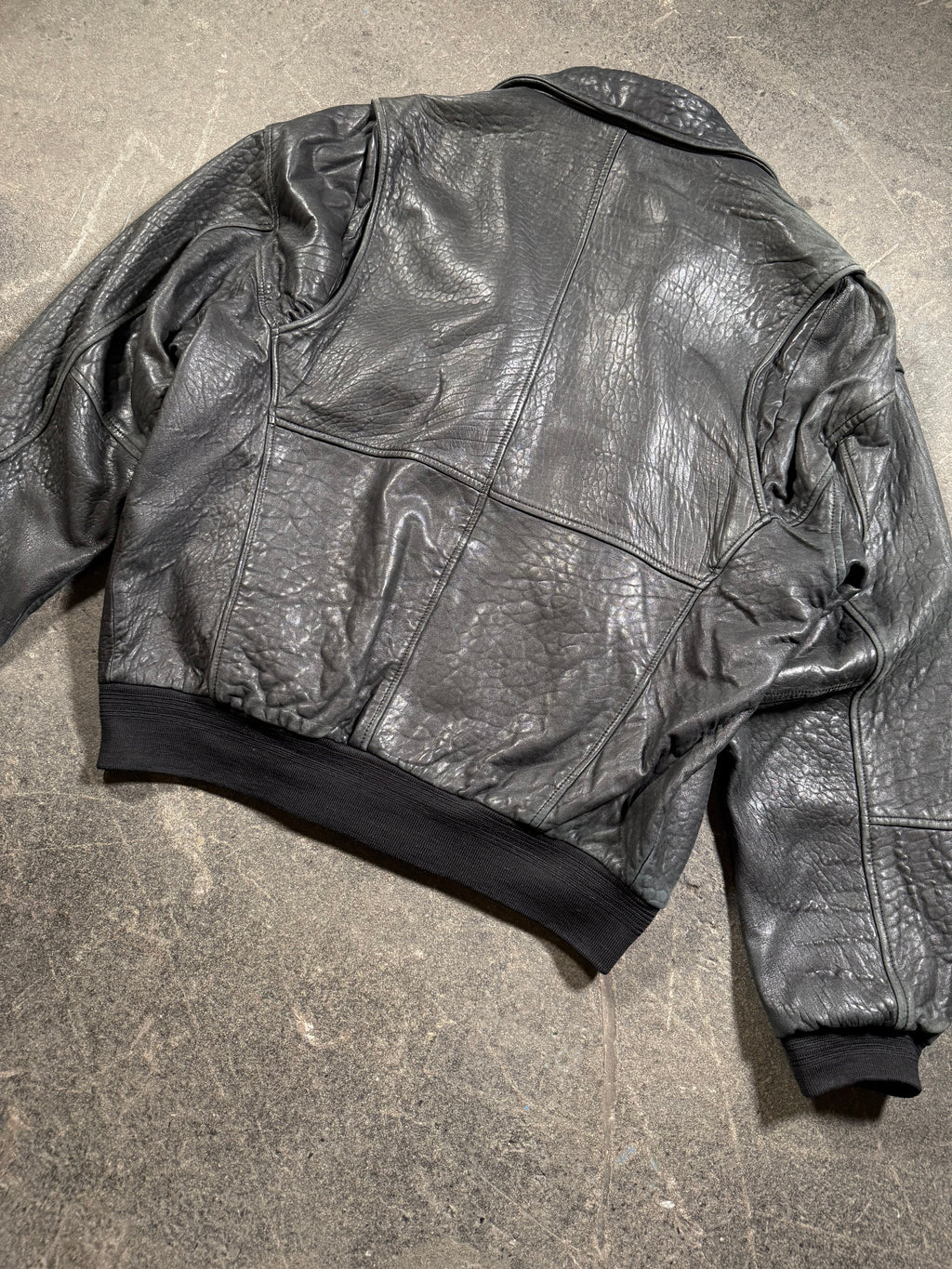 Veste en cuir vintage | Veste en cuir vintage aviateur | aspect usé | coupe courte | années 80/90 | L