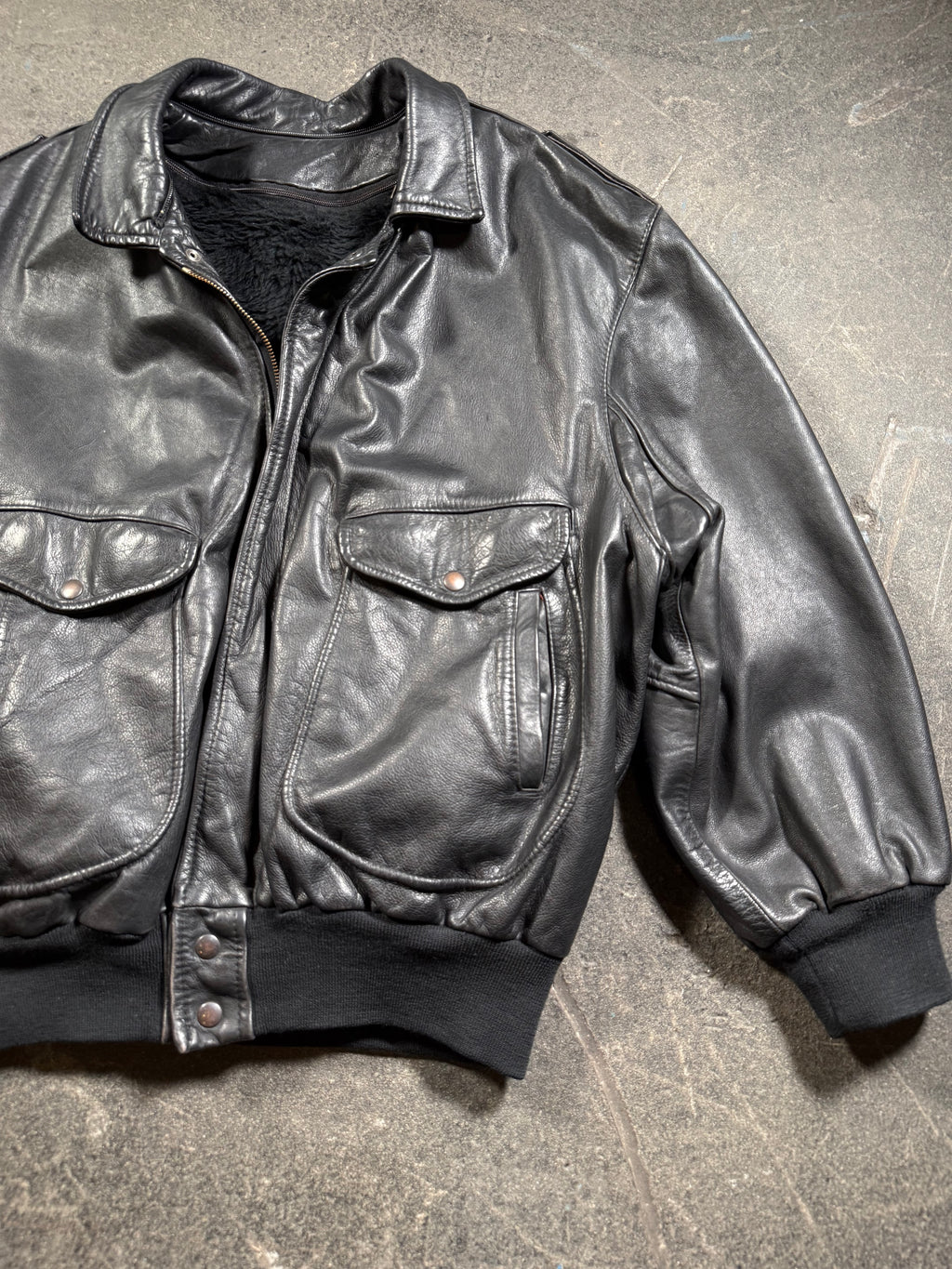 Vintage Piloten Lederjacke | Vintage Leather Jacket Aviator | used look | cropped fit | 80's / 90's | L