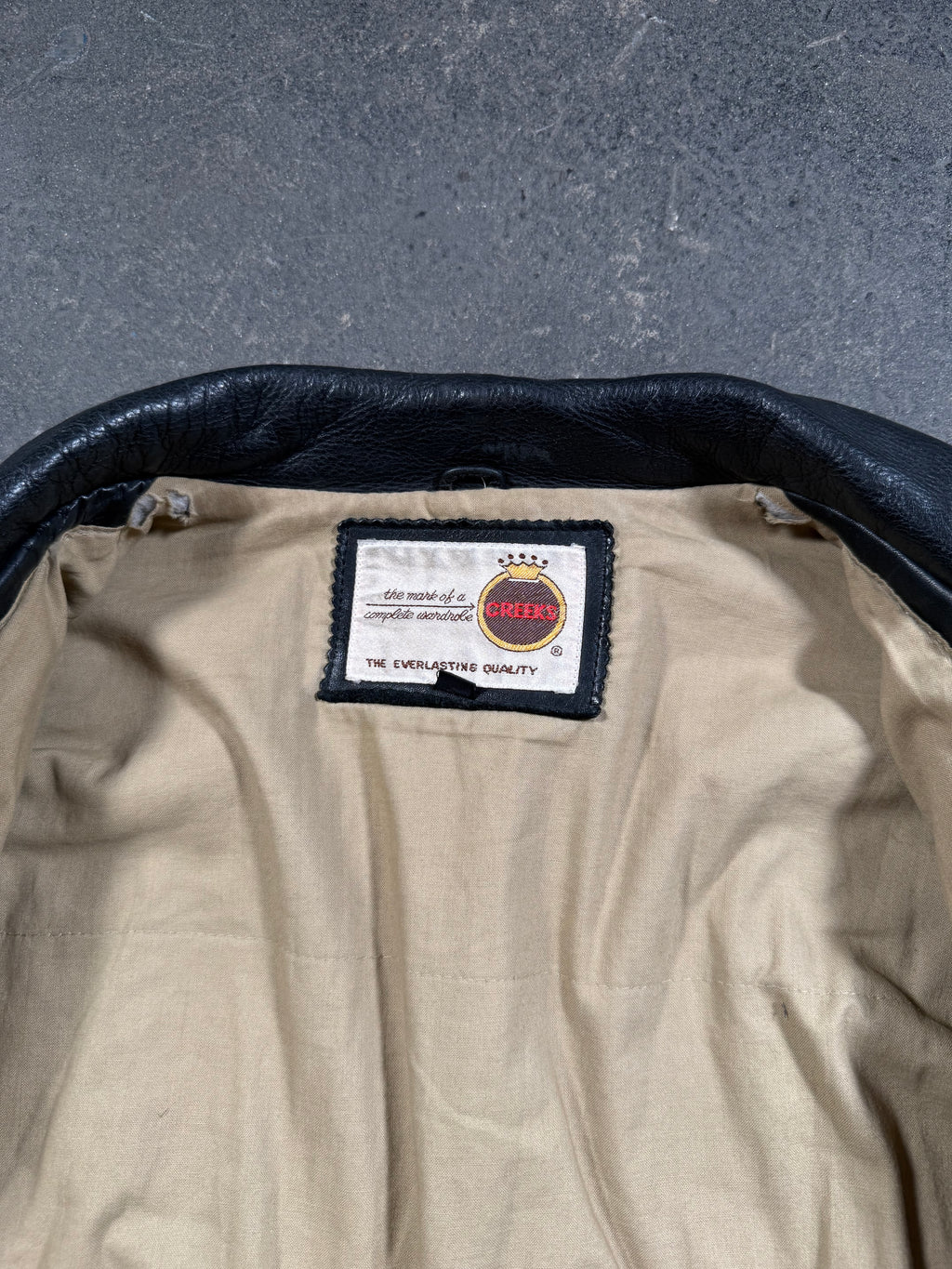 Veste en cuir vintage | Blouson aviateur en cuir vintage | Effet usé | Coupe courte | Années 80 / 90 | L