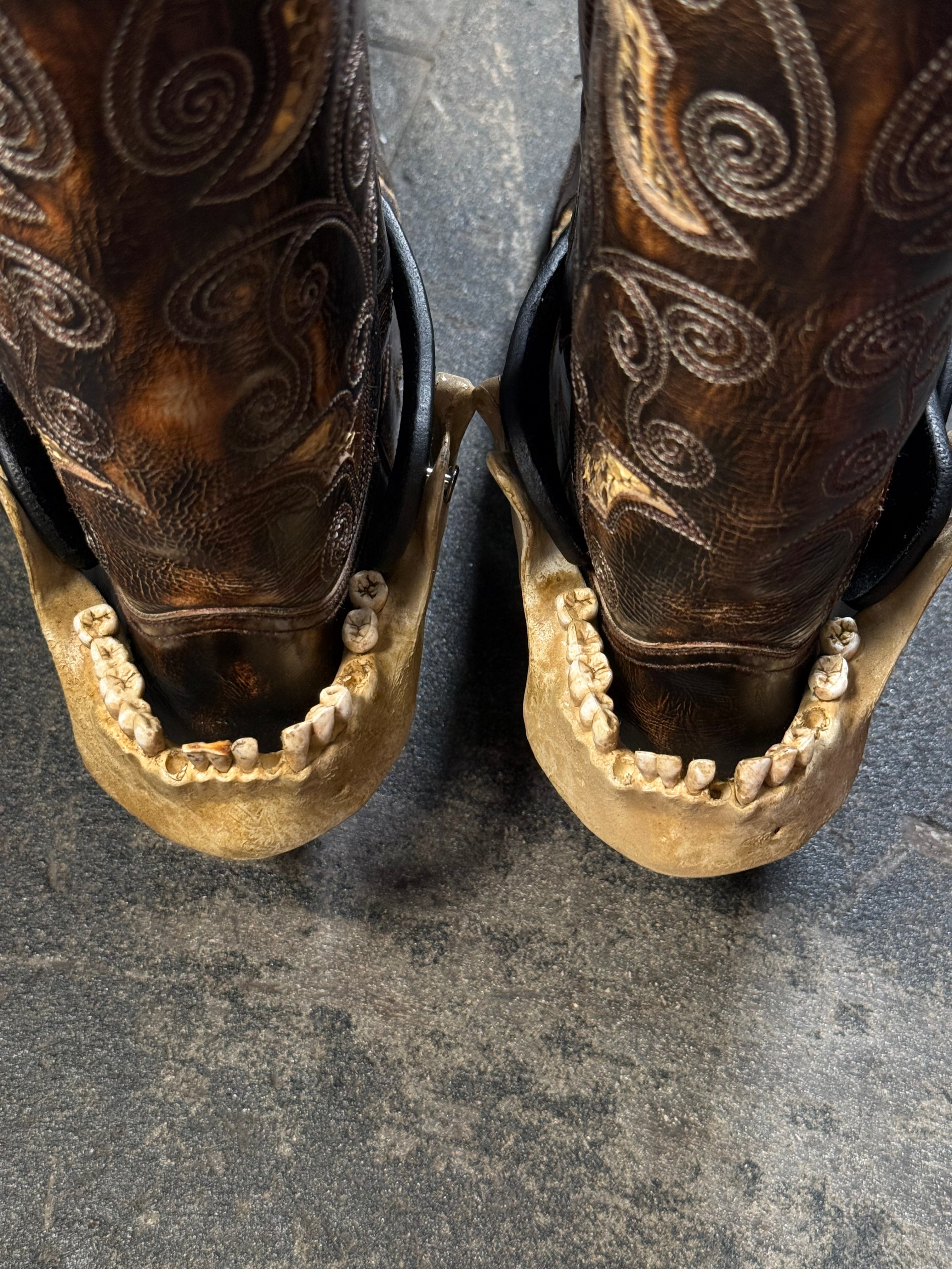 handmade human skull jaw bone spurs